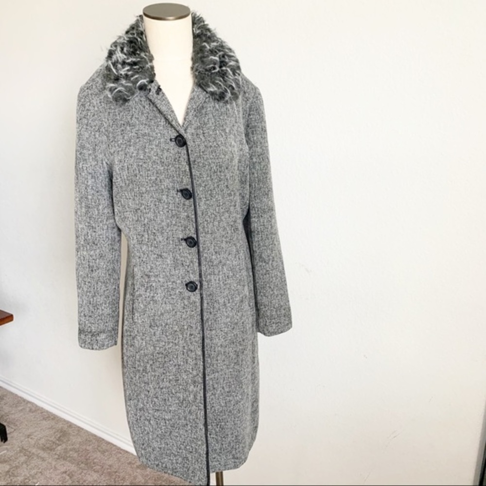 Focus 2000 Detachable Collar Coat